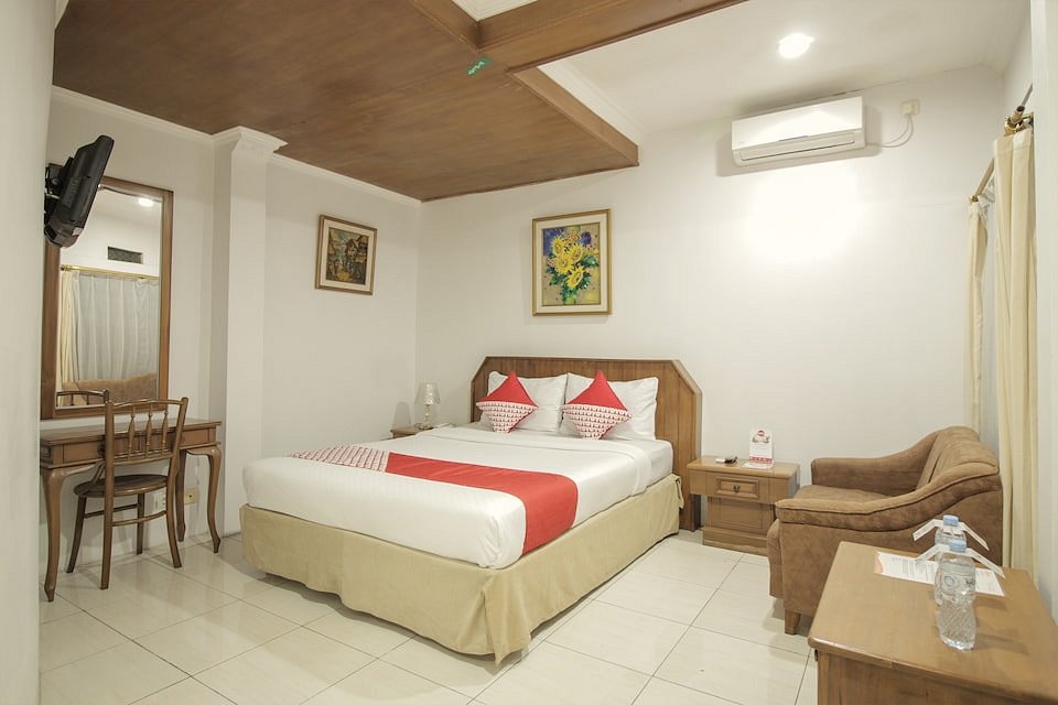 Hotel O Ilir Timur I Near Rsud Siti Fatimah Az-Zahra Formerly Lumendiva Suite